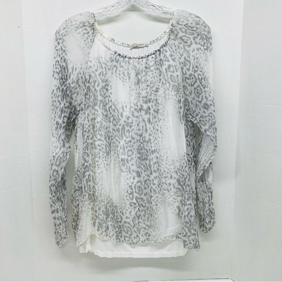 Viola Borghi Womens Gray White Animal Print Blouse Size M 100% Silk Feminine - Picture 1 of 12